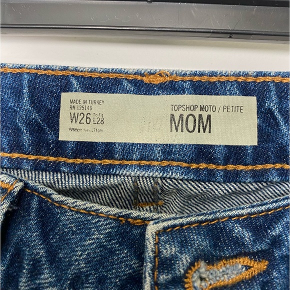 Topshop Mom jeans with floral embroidery - Picture 3 of 3